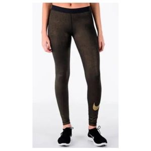 Nike Pro Women’s Black/Metallic Gold Training Leggings NWT